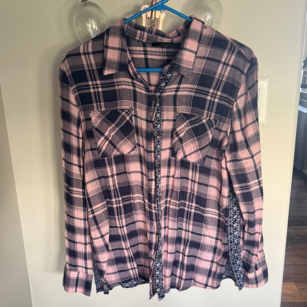 Chic Plaid Button Down Shirt - Pink and Black